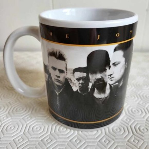 2009 Joshua's Tree and 2010 Rattle and Hum coffee mugs - Picture 1 of 10